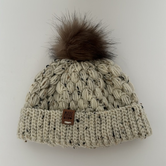 WINTER HAT - Picture 2 of 5